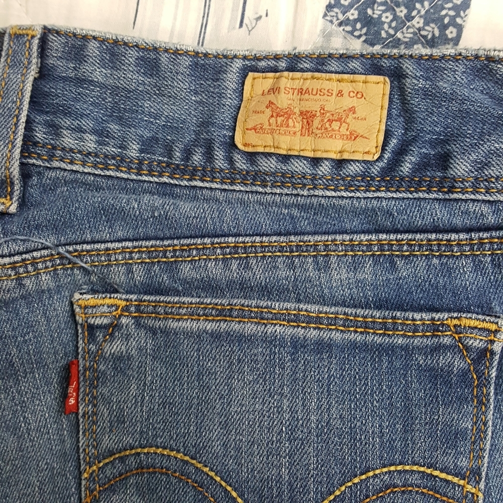 Vintage Levis sz3 jeans bootcut Med wash